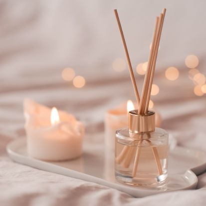 DIFFUSER AND CANDLE
